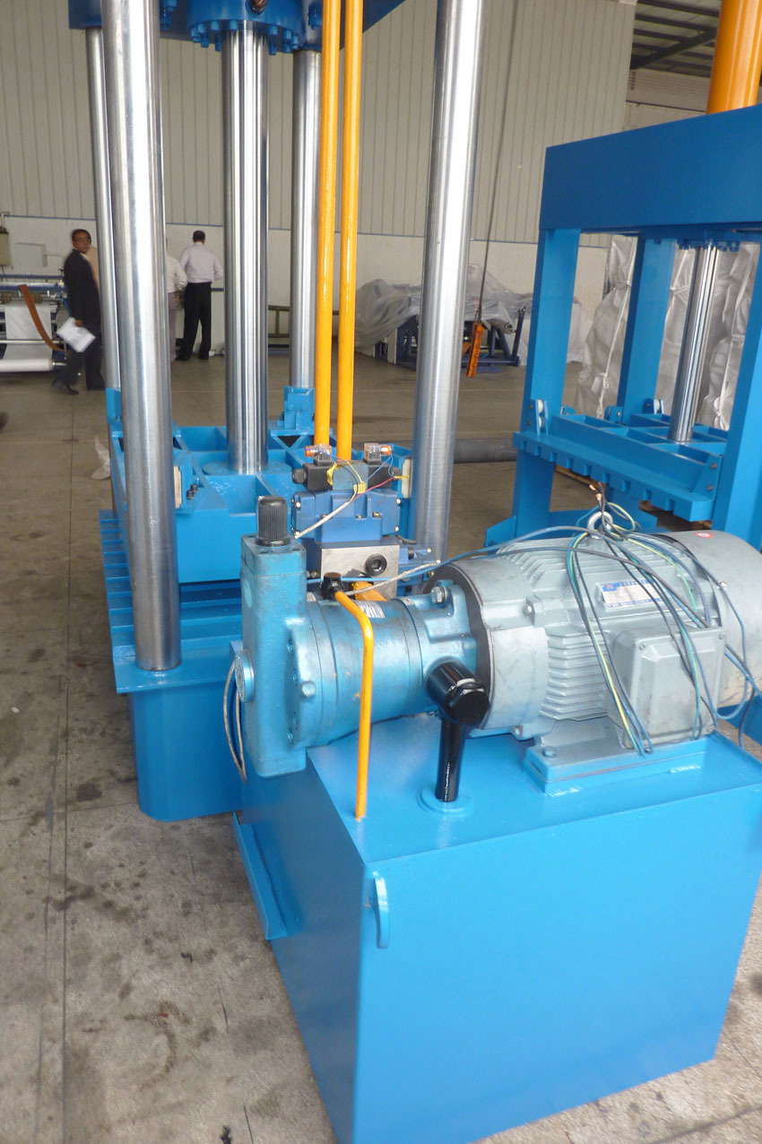 Latest company case about Hydraulic Baling Press Machine Enhances Waste Material Management in Packaging Factory