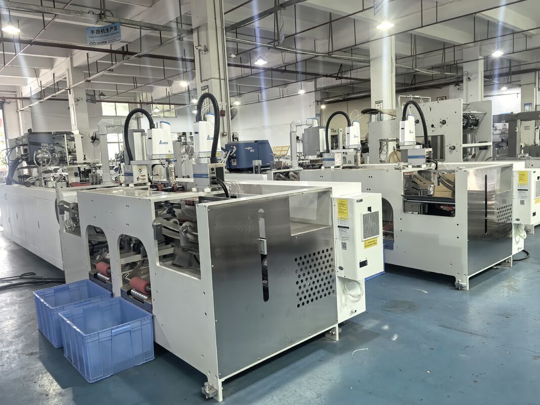 Automatic 168 2 Robot Arms Twisted Rope Paper Handle Pasting Machine High Speed Bonding for Paper Bag Production